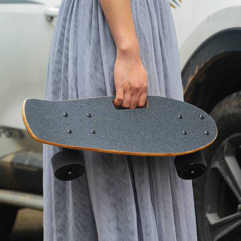 the mini-portion is 45 centimeters of black sand